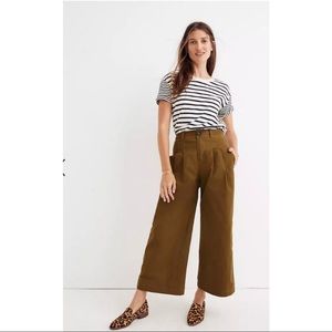Madewell Size 2 High waisted Pleated Pant
